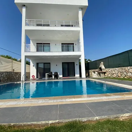 Vila Alternatif Villalari 3 *